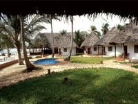 La Villa Beach Resort