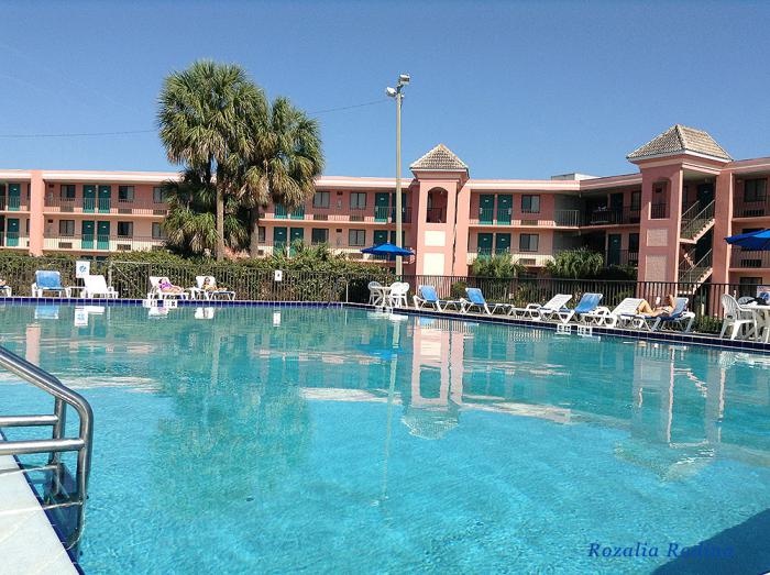 Continental Plaza Hotel Kissimmee 2*