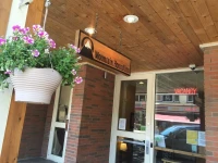 Mountain Hound Inn 2*