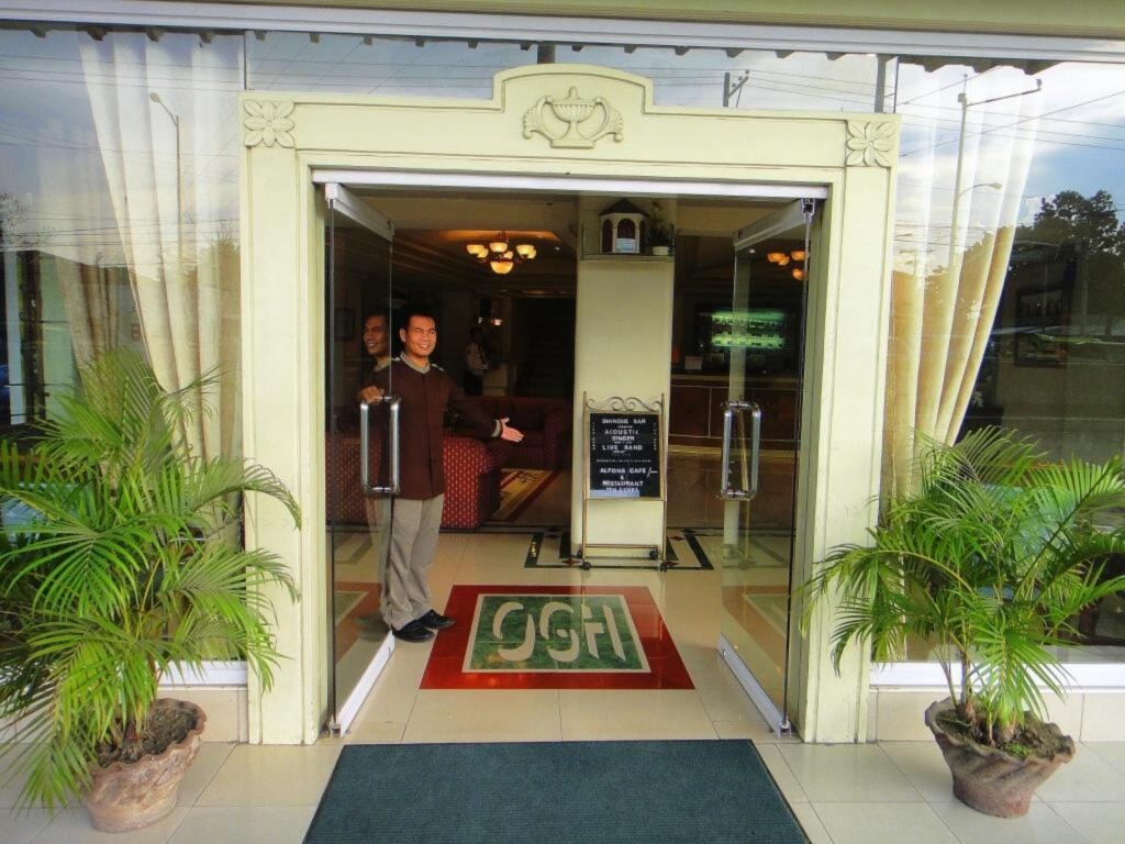 Orange Grove Hotel 3*