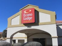 Econo Lodge Inn & Suites El Paso 2*