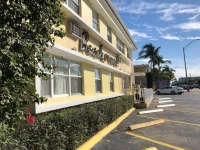 Beach Place Hotel 2*