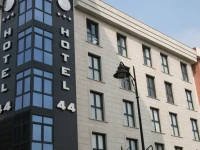 Hotel 44 3*
