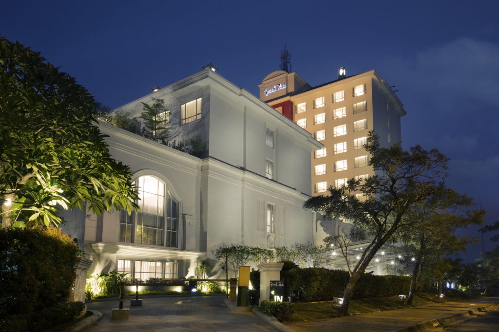 Grand Zuri BSD City 4*