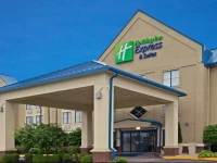Holiday Inn Express Scottsburg 2*