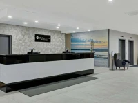 Days Inn Erie 2*
