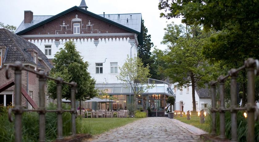 Sandton Chateau De Raay 4*
