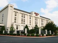 Hampton Inn Concord/Kannapolis 3*