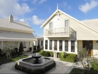 Apollo Bay Guest House 5*
