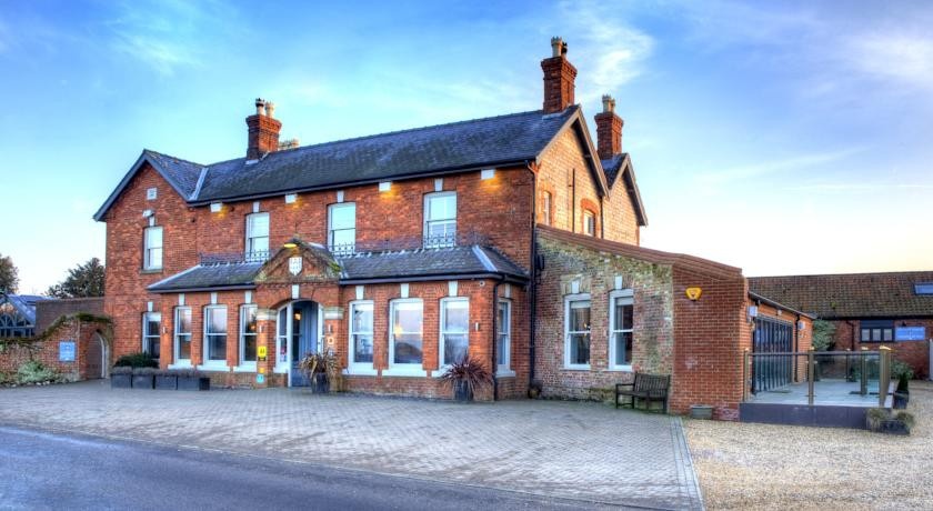 Titchwell Manor Hotel 2*