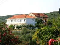 Julia Studios 