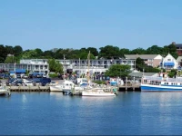 Hyannis Holiday Motel 3*