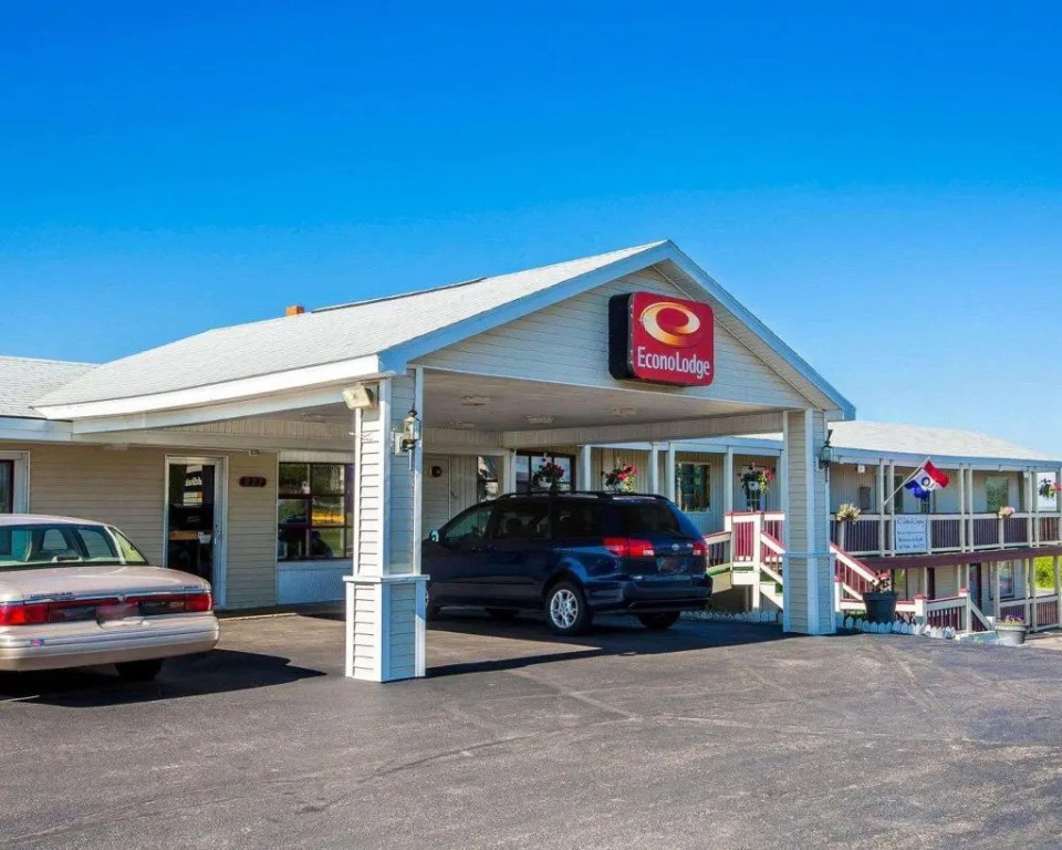 Econo Lodge Malone 2*