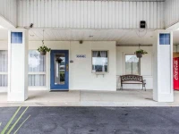 Econo Lodge Mechanicsburg 2*