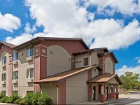Super 8 Lexington Park/California Area 2*