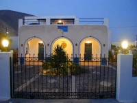 Zannes Studios Perissa 2*