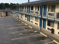 Super 7 Inn Little Rock 1*