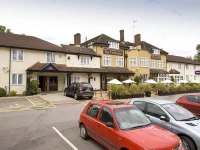 Premier Inn Bagshot 3*