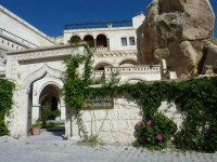 Roma Cave Suite