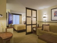 Hyatt Place Kansas City Airport 3*