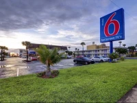 Motel 6 Cocoa Beach 2*