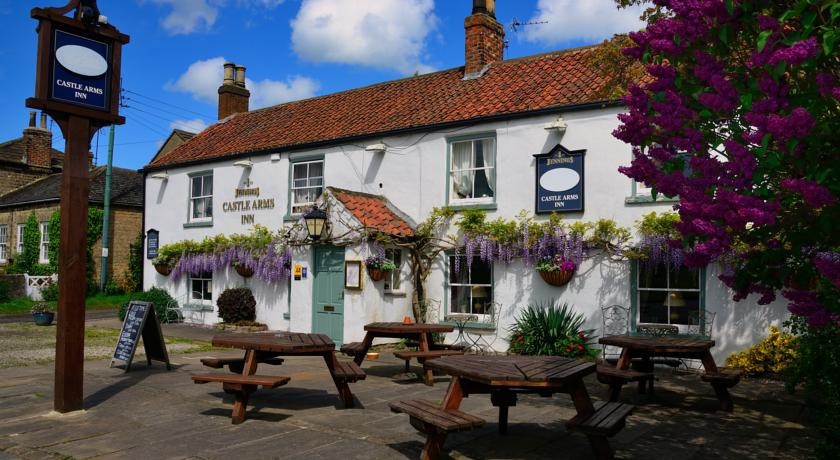 The Castle Arms Inn 4*