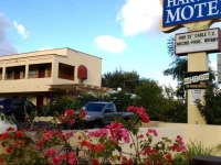 Harveys Motel 2*