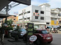 Sritrakarn Hotel 2*