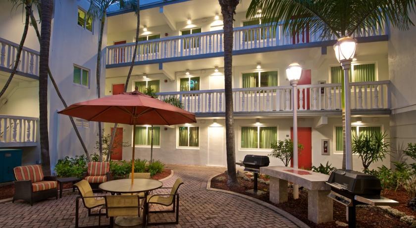 Residence Inn Miami Coconut Grove 3*