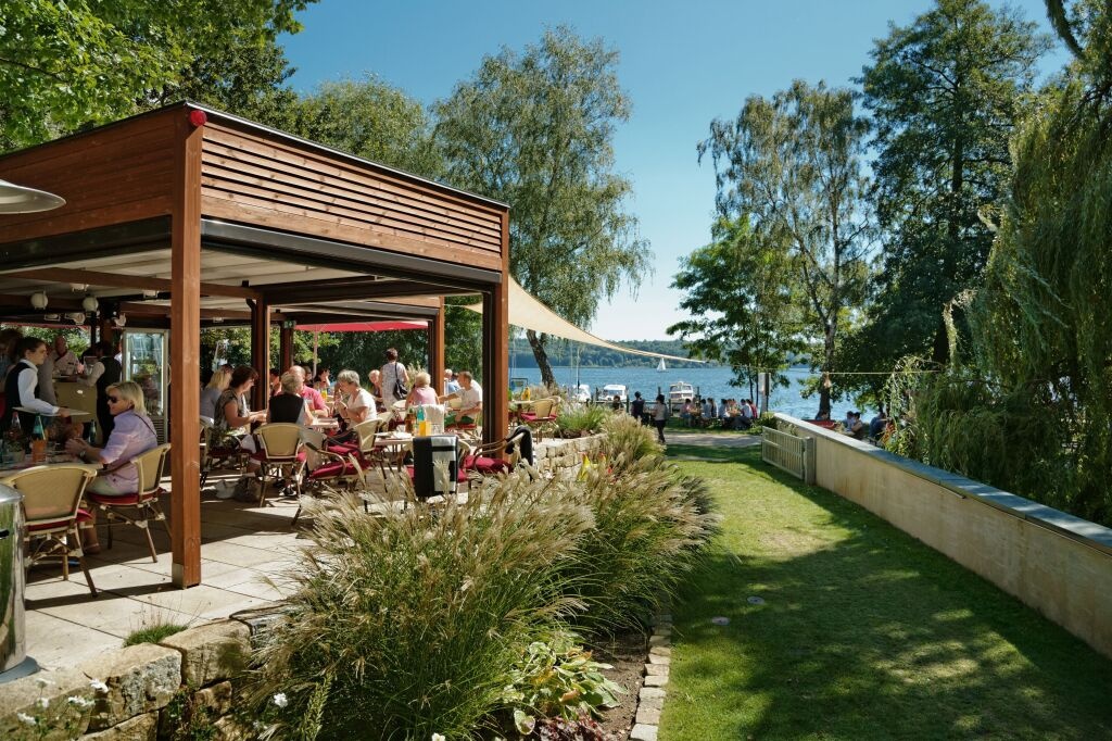Kongresshotel Potsdam Am Templiner See 3*