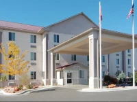 Comfort Inn & Suites Riverton 2*