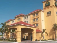 La Quinta Inn & Suites Fort Pierce 3*