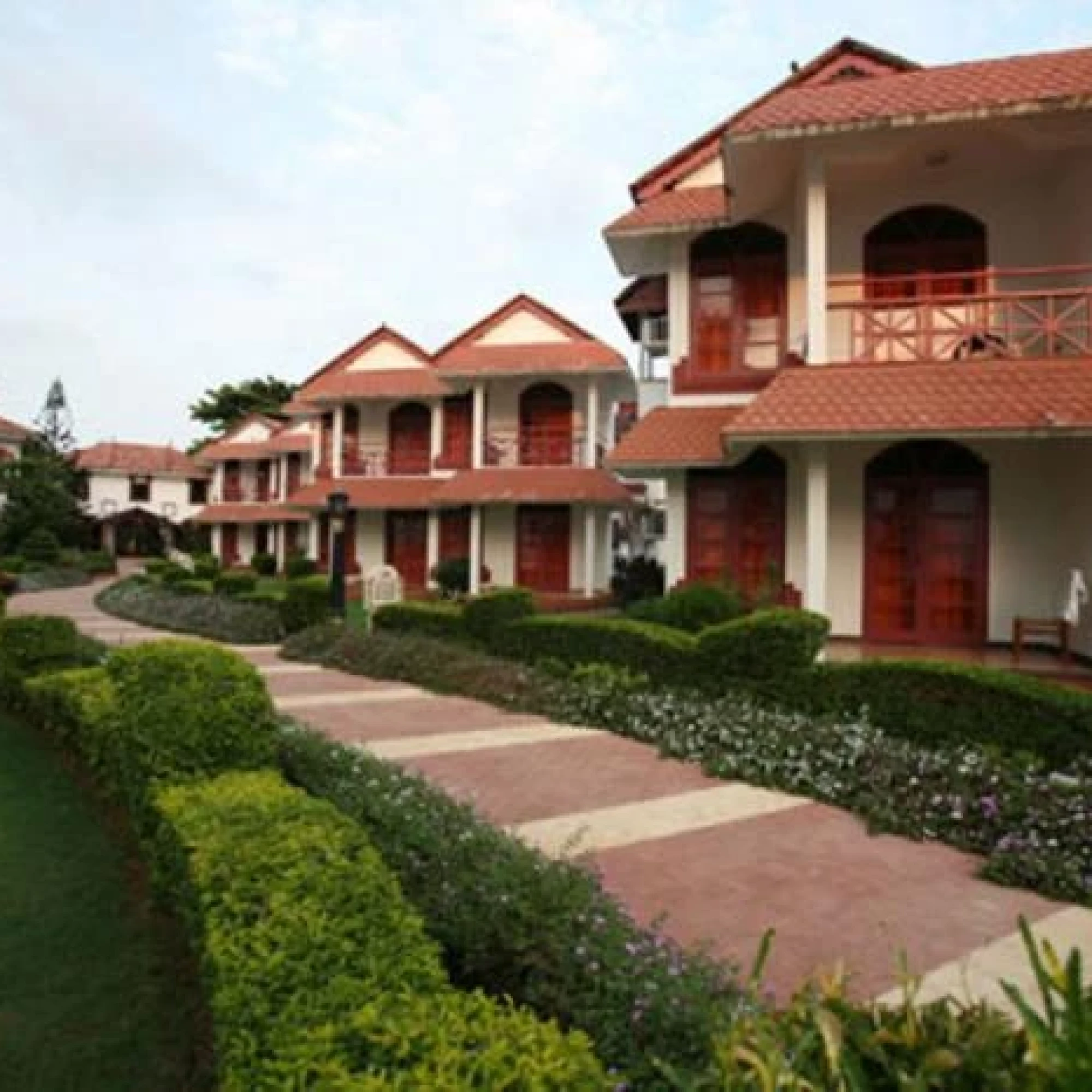 Nanu Beach Resort and Retreat 3*