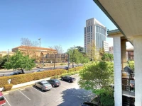 Vagabond Inn Executive Old Town 2*