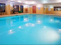 Holiday Inn Express Hotel & Suites Tooele 2*