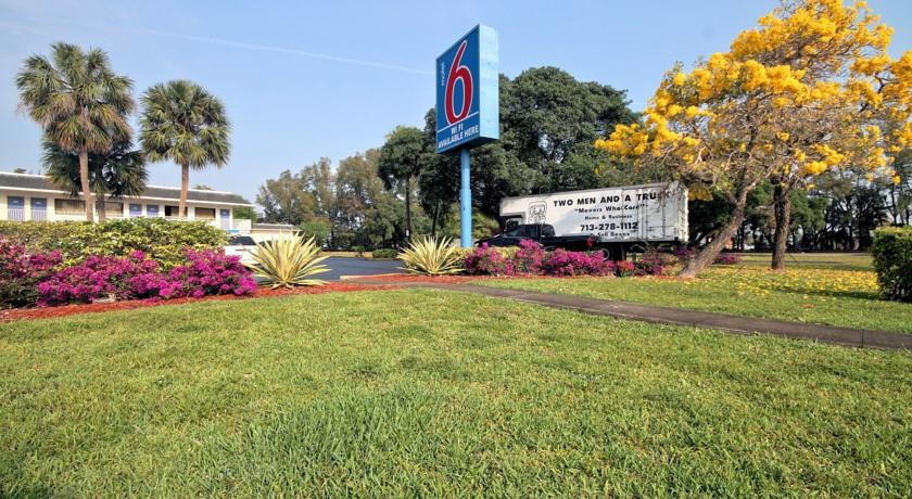 Motel 6 Pompano Beach 1*