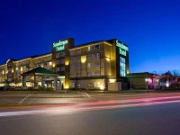 Sandman Hotel Vancouver Airport 3*