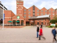 Holiday Inn Lincoln 4*