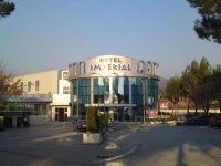 Imperial  3*
