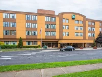 Quality Inn Massena 2*