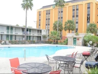 Quality Inn Houston 2*
