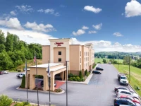 Hampton Inn Elkins 3*