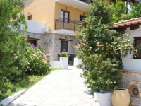 Skiathos Island Suites 3*
