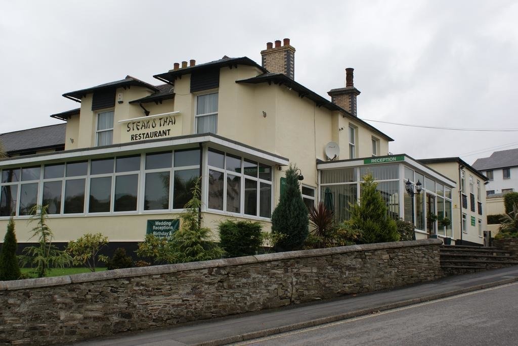 Westberry Hotel 2*