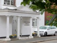 BEST WESTERN White House Hotel 3*