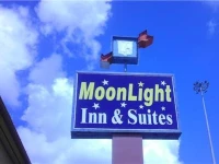 Moonlight Inn and Suites 2*