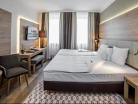 Drei Lowen 4*