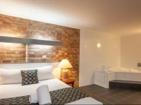Allan Cunningham Motel 3*