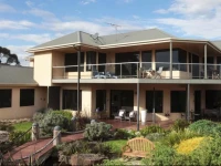 Hilltop Apartments Phillip Island 4*