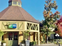 Holiday Inn Express Solvang 2*